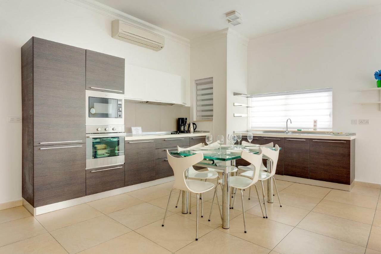 Apartment In Fort Cambridge With Pool سليمة المظهر الخارجي الصورة
