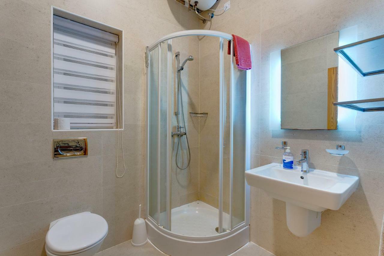 Apartment In Fort Cambridge With Pool سليمة المظهر الخارجي الصورة