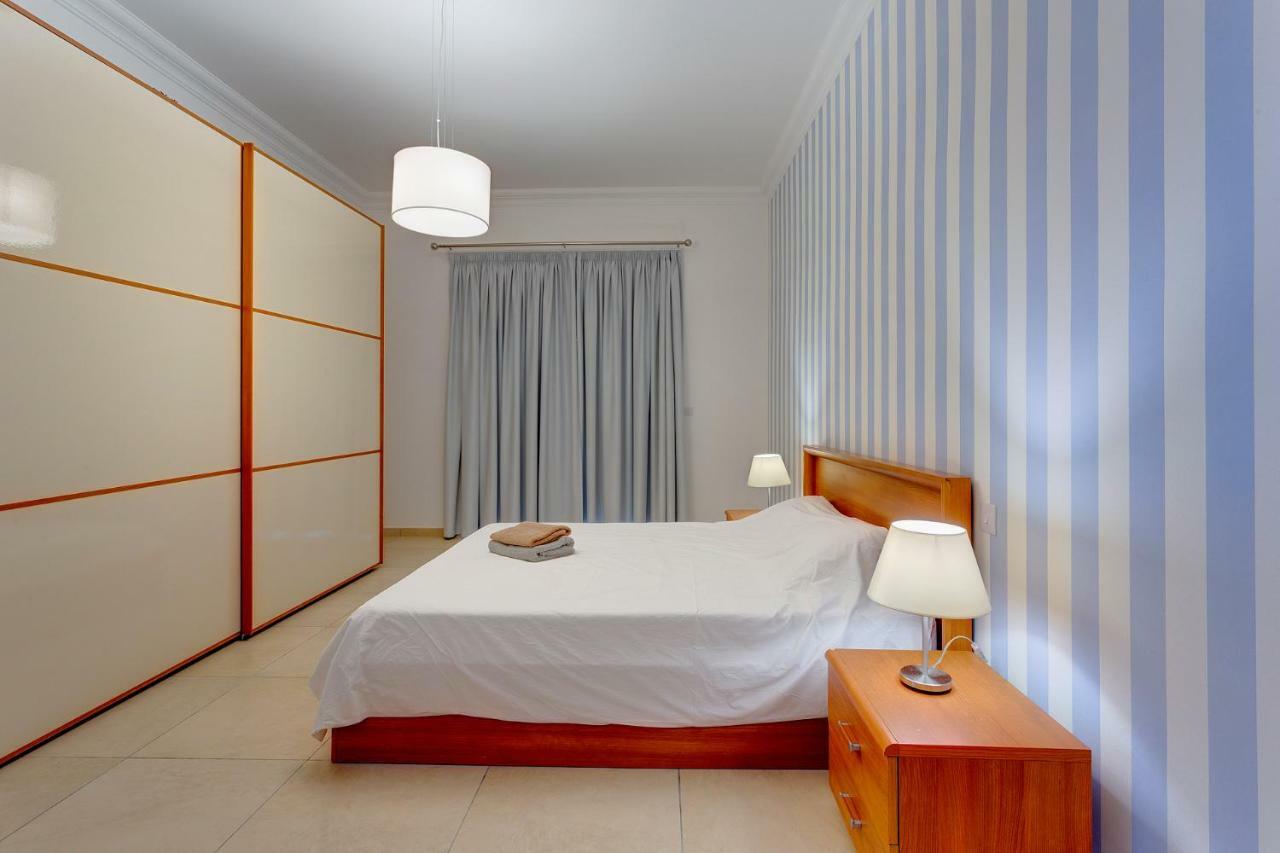Apartment In Fort Cambridge With Pool سليمة المظهر الخارجي الصورة