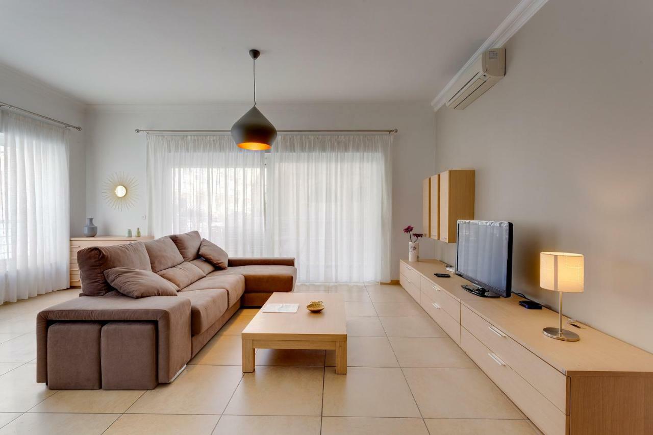 Apartment In Fort Cambridge With Pool سليمة المظهر الخارجي الصورة