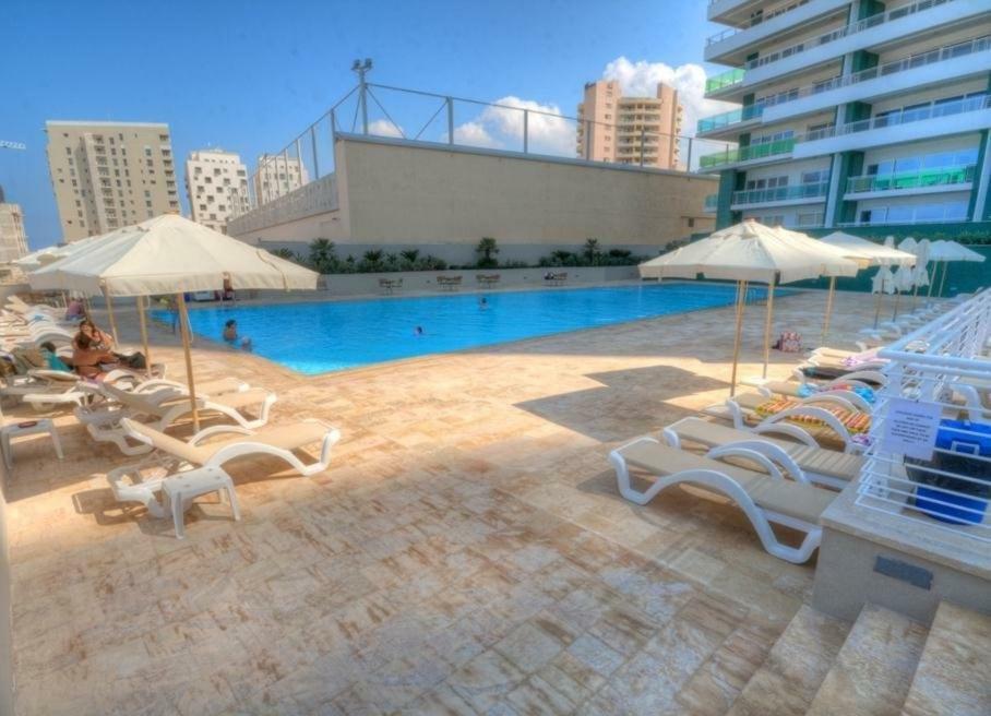 Apartment In Fort Cambridge With Pool سليمة المظهر الخارجي الصورة
